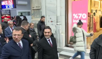 İBB Başkanı İmamoğlu, Beyoğlu turunda vatandaşlarla buluştu